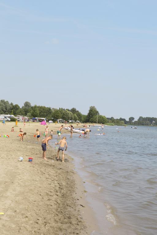 Oostappen Vakantiepark Riviera Beach Biddinghuizen Buitenkant foto