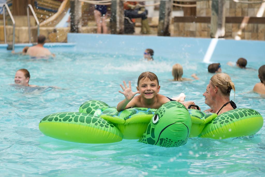 Oostappen Vakantiepark Riviera Beach Biddinghuizen Buitenkant foto