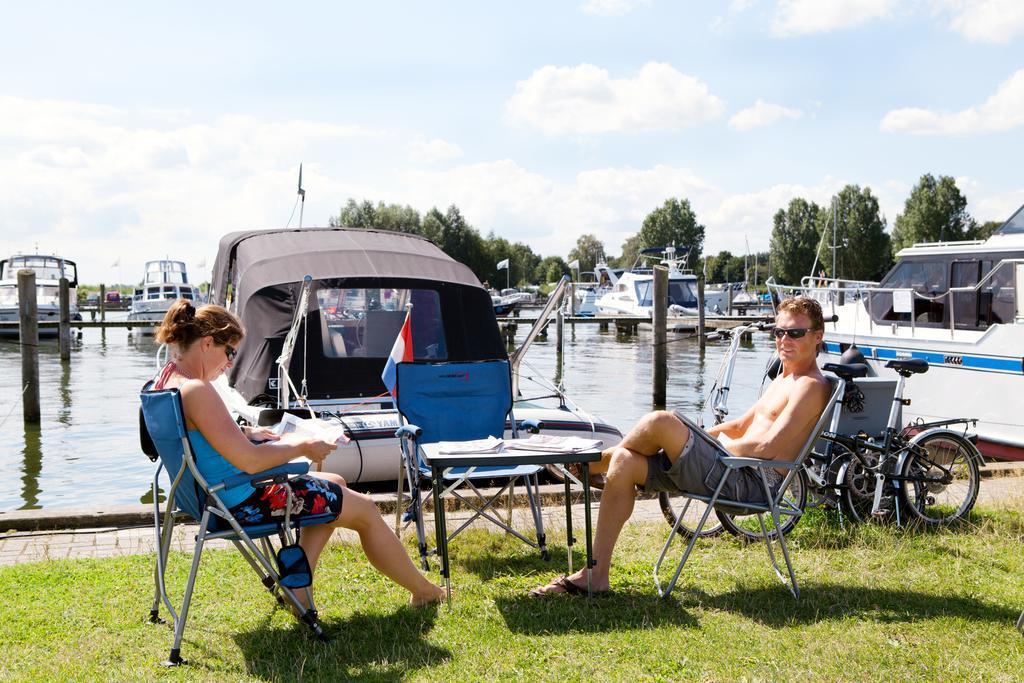 Oostappen Vakantiepark Riviera Beach Biddinghuizen Buitenkant foto